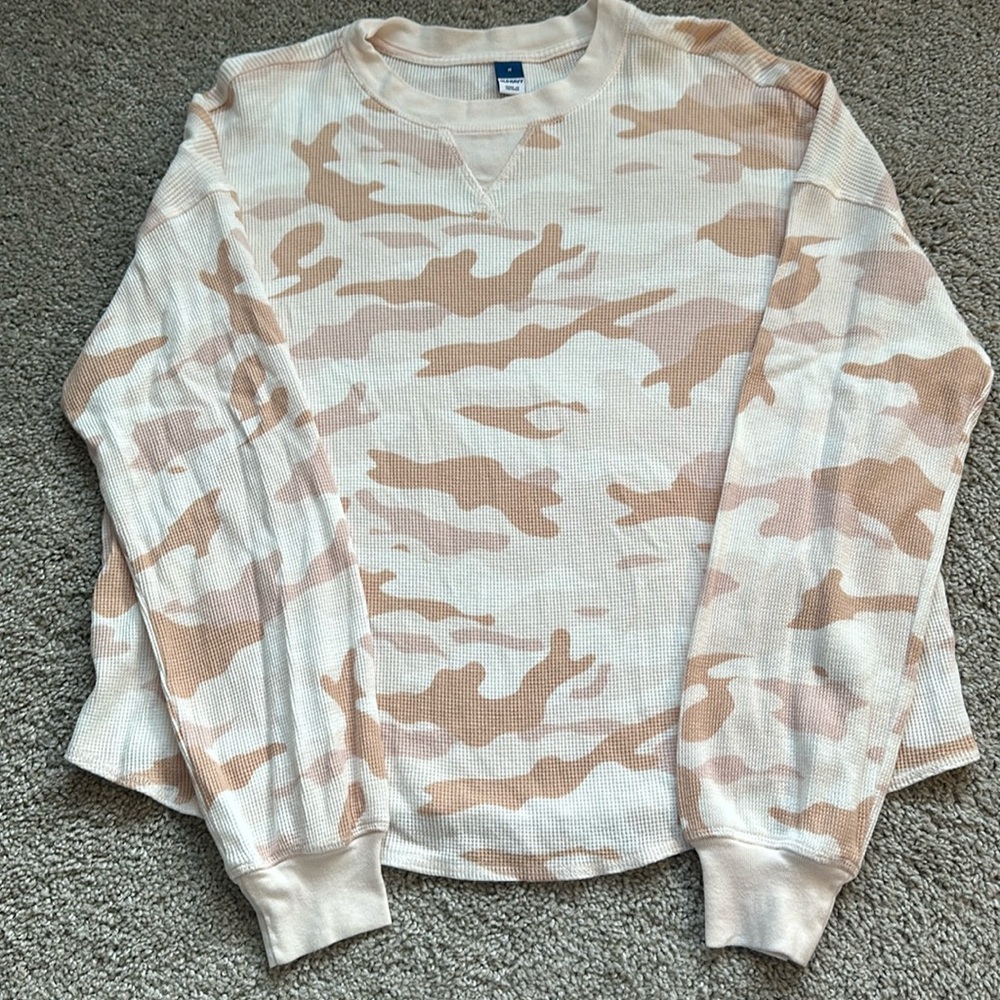 Old Navy long sleeve thermal shirt